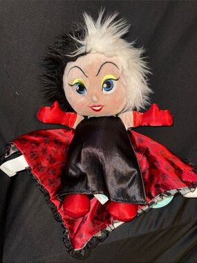 Plush Villain Doll in Black, White & Red - Kids Toy Cruella Disney baby